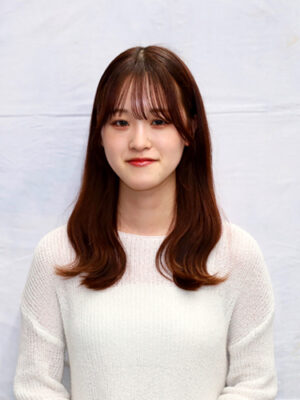 粕谷夕華 300x400 - 粕谷夕華